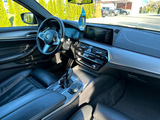 BMW 5 Series foto 8