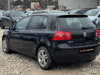 Volkswagen Golf foto 4