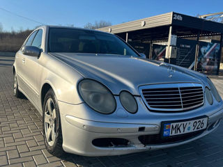 Mercedes E-Class foto 6