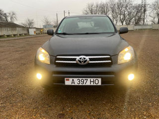 Toyota Rav 4 foto 4