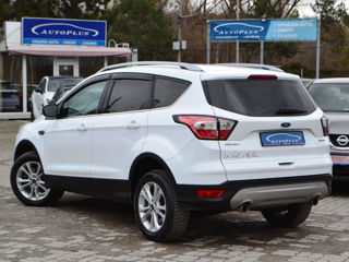 Ford Kuga foto 6