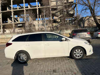 Toyota Auris foto 2