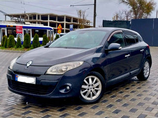 Renault Megane foto 2