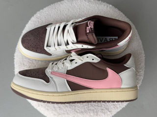Nike Air Jordan 1 Low Dark Pony / Pink Oxford x Travis Scott фото 1