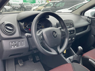 Renault Clio foto 8