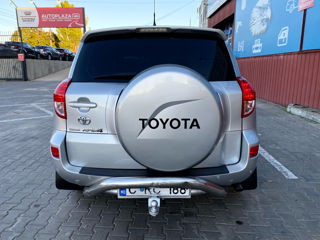 Toyota Rav 4 foto 5