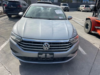 Volkswagen Jetta foto 1