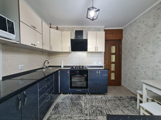 Apartament cu 2 camere, 53 m², Buiucani, Chișinău foto 3