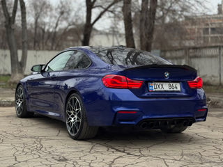 BMW M4 foto 4