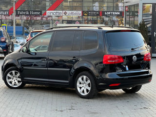 Volkswagen Touran foto 5