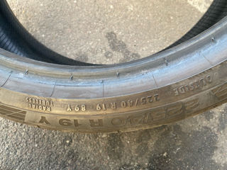 Continental 225/40 R19 foto 2