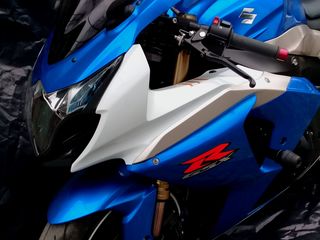 Suzuki GSX1000R foto 3