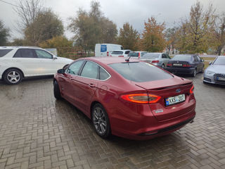 Ford Fusion foto 4