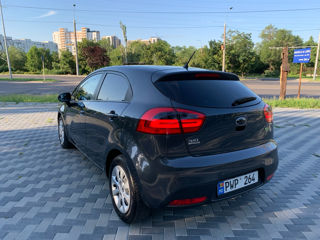 KIA Rio foto 6