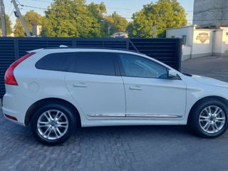 Volvo XC60 foto 3