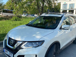 Nissan X-Trail foto 2