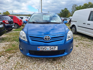 Toyota Auris foto 1