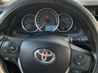 Toyota Auris foto 2