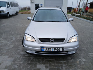 Opel Astra foto 6