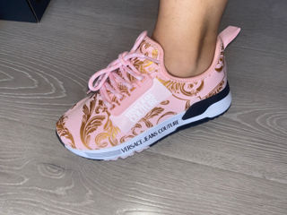 Versace кроссовки  36 размер