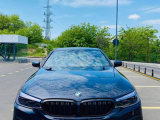 BMW 5 Series foto 1