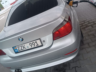 BMW 5 Series foto 3