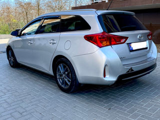 Toyota Auris foto 5