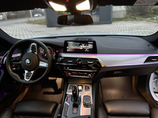 BMW 5 Series foto 4