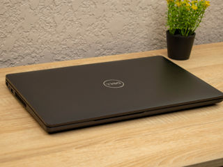 Dell Precision 3541/ Core I7 9750H/ 16Gb Ram/ Quadro P620/ 256Gb SSD/ 15.6" FHD IPS!! foto 14