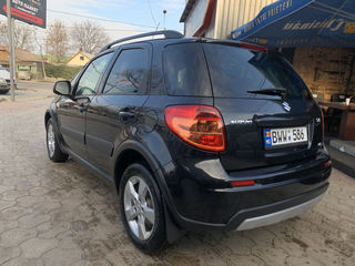 Suzuki SX4 foto 5