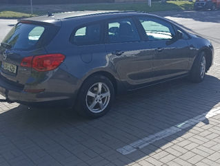 Opel Astra foto 1