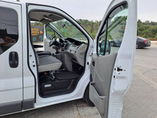 Opel Vivaro foto 8