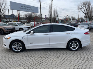 Ford Fusion foto 8