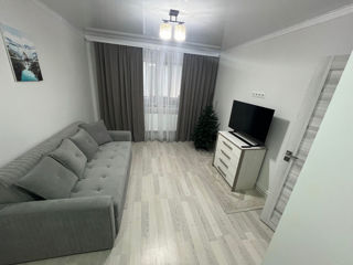 Apartament cu 1 cameră, 37 m², Centru, Florești