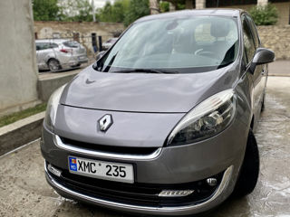 Renault Grand Scenic foto 2