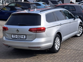 Volkswagen Passat foto 4