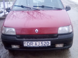 Renault Clio foto 3