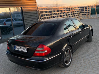 Mercedes E-Class foto 4