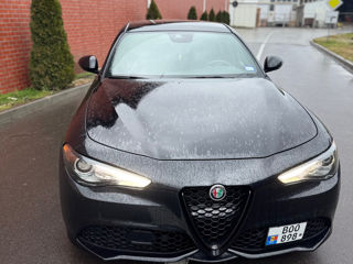 Alfa Romeo Giulia foto 2