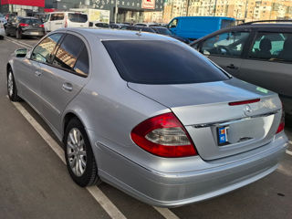 Mercedes E-Class foto 5