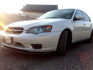 Subaru Legacy foto 1