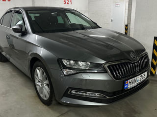 Skoda Superb foto 2