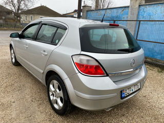 Opel Astra foto 4