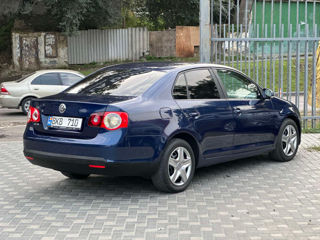 Volkswagen Jetta foto 6