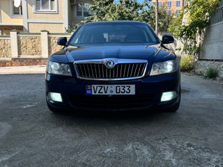 Skoda Octavia foto 1