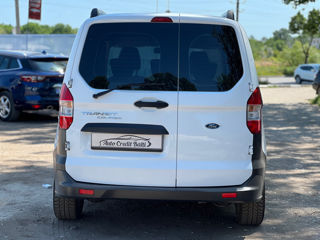 Ford Tourneo Connect foto 8