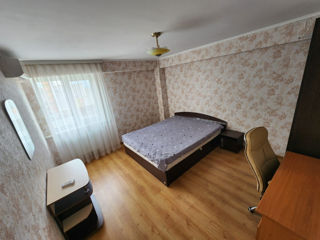 Apartament cu 2 camere, 67 m², Botanica, Chișinău foto 3