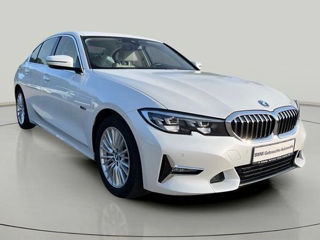 BMW 3 Series foto 2