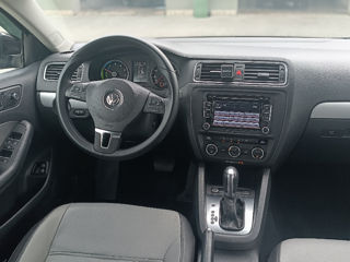 Volkswagen Jetta foto 9