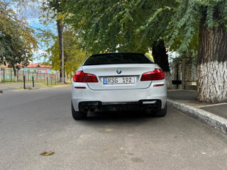 BMW 5 Series foto 7